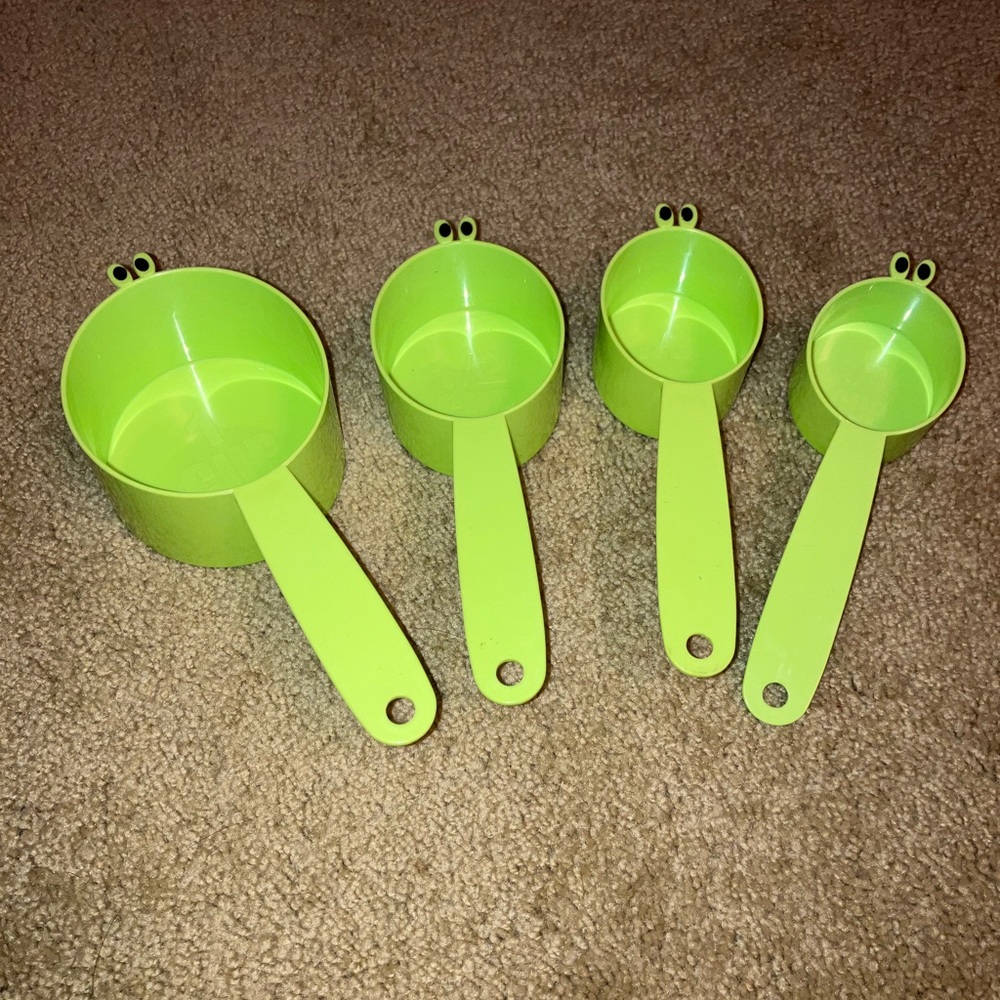 Green frog eyes Measuring Cups, set of 4, nesting